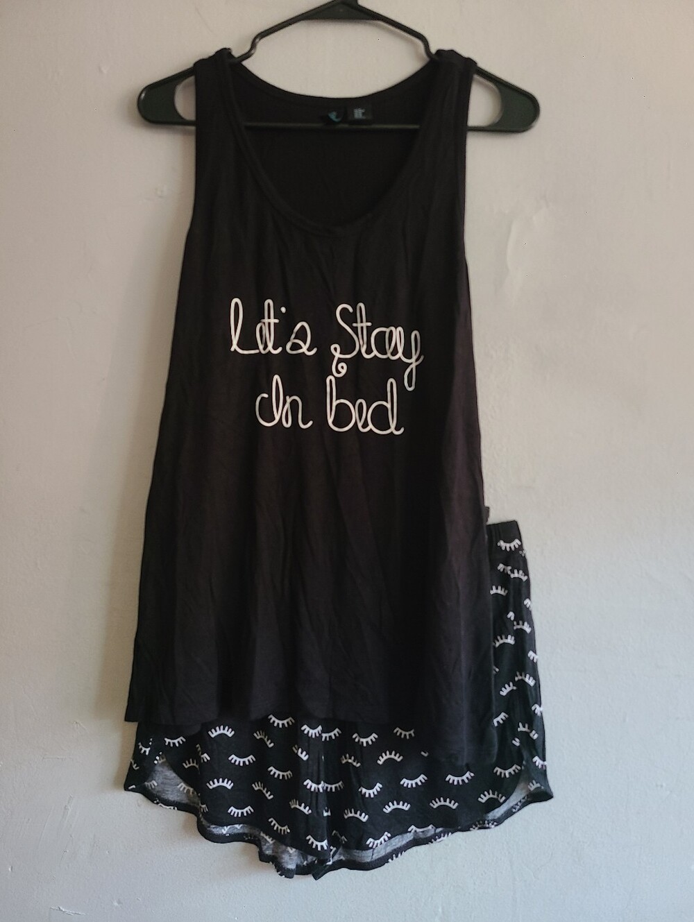 Women's medium sleep pj set "let's stay in bed" tank top & shorts comfy soft